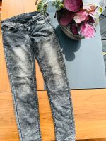 H&M Denim Hose für Damen gr.28/32 (S/M) Nordrhein-Westfalen - Frechen Vorschau