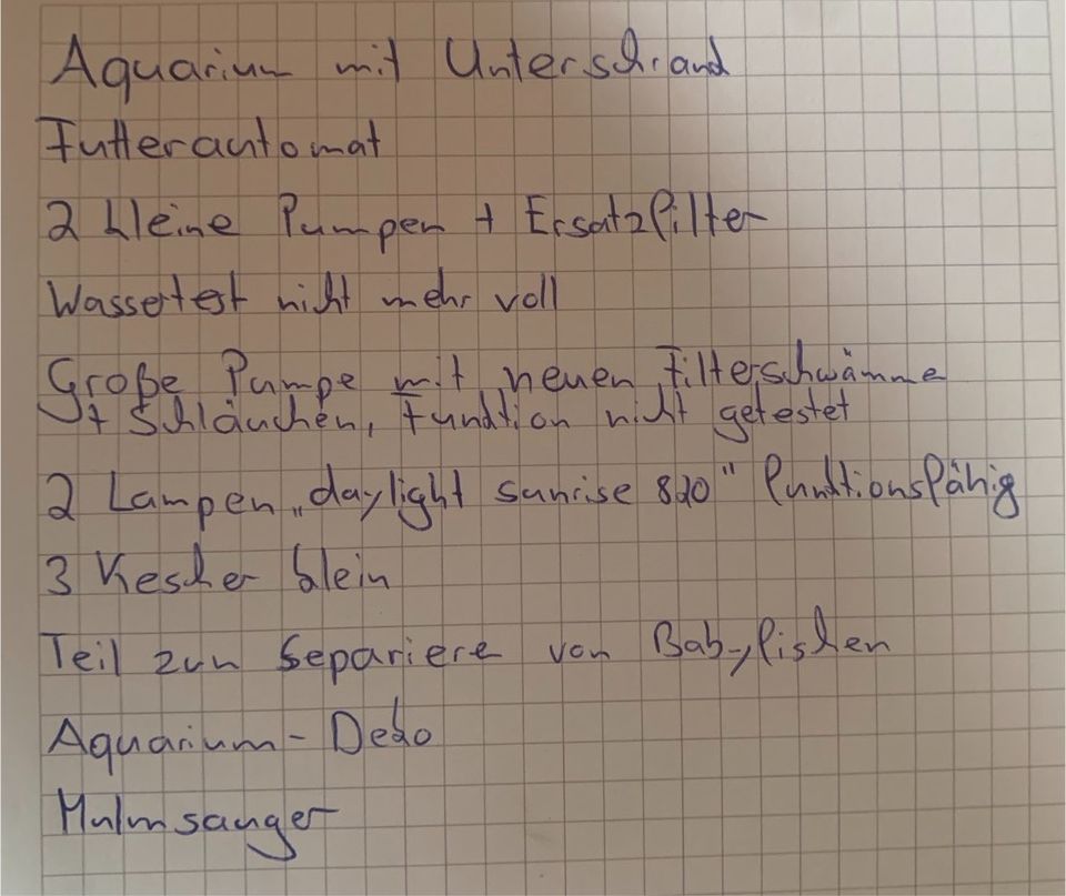 Aquarium 200l mit Unterschrank, Pumpen und viel Zubehör in Niederrieden