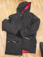 Winterjacke schwarz mit Kaputze Gr 164, super Zustand Leipzig - Schleußig Vorschau