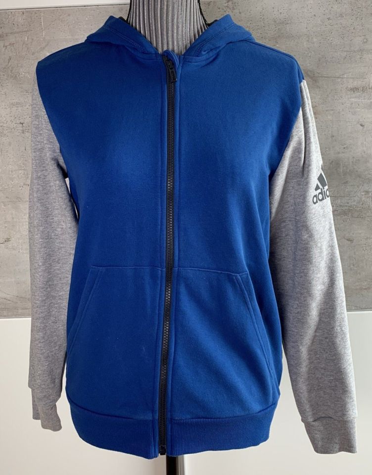 adidas Sweatjacke mit Kapuze / Hoodie - Größe 164 - blau/grau in Bayern -  Kleinwallstadt | eBay Kleinanzeigen ist jetzt Kleinanzeigen