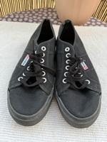 Superga Plateau Sneaker, Schwarz, 39 Köln - Ehrenfeld Vorschau