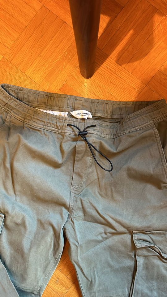 Jack&Jones Cargo Hose M in Schorndorf