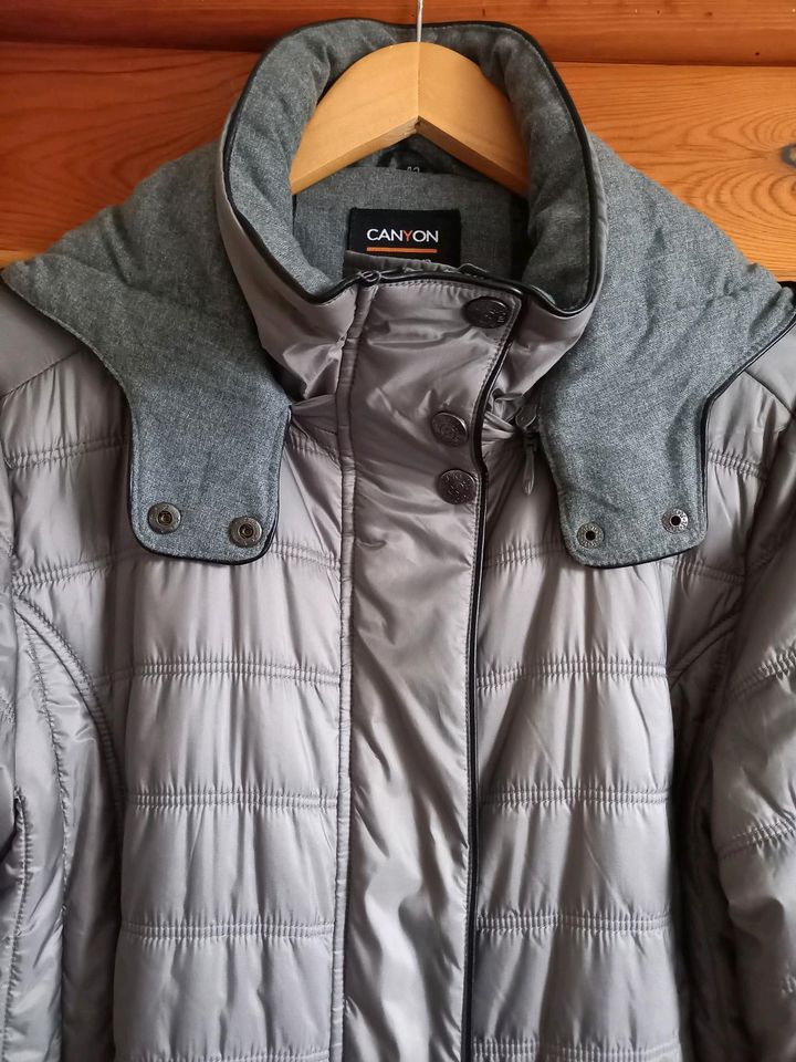 Damen Jacke Winterjacke Mantel von Canyon 42 in Neuwied