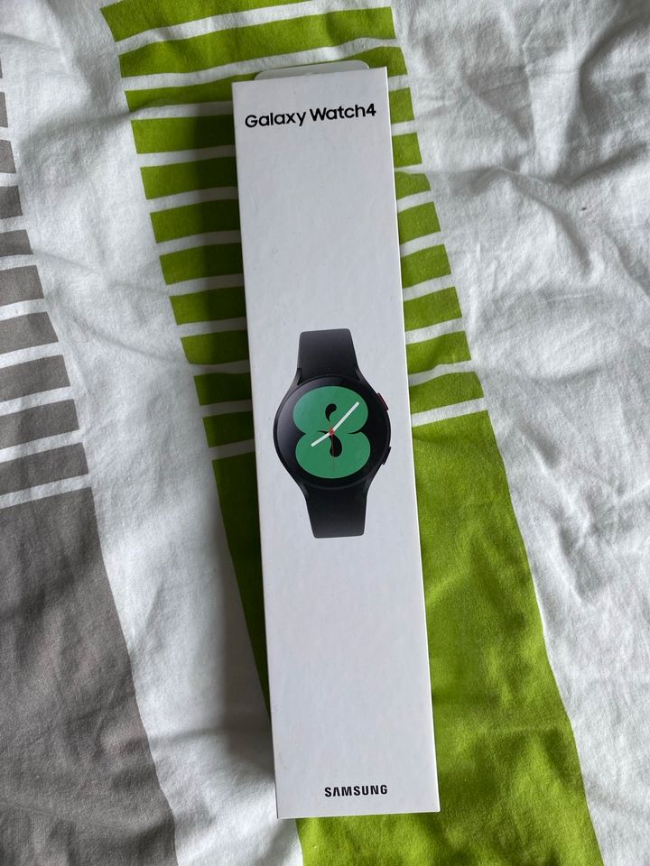 Samsung Galaxy Watch 4 in Hattingen