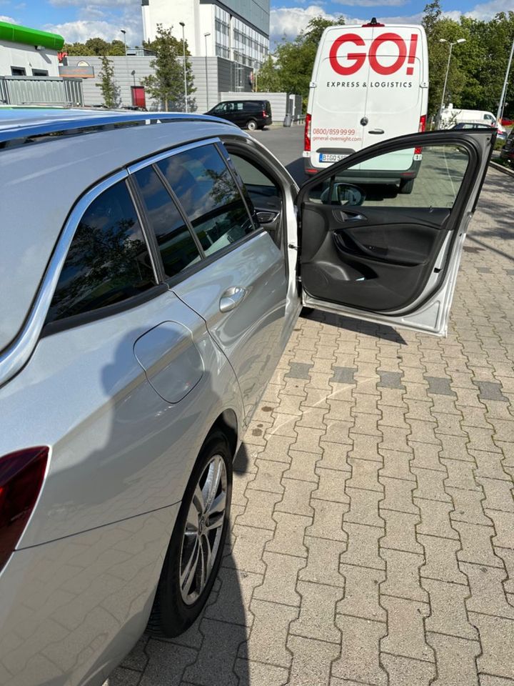 Opel Astra ST 1.6 CDTI Active 100kW Automatik Active in Berlin