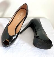 Schwarze Lack Peeptoes 39 Guess Kr. Altötting - Neuötting Vorschau