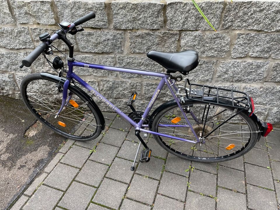 Fahrrad 28“ lila 21 Gang fahrbereit in Berglen