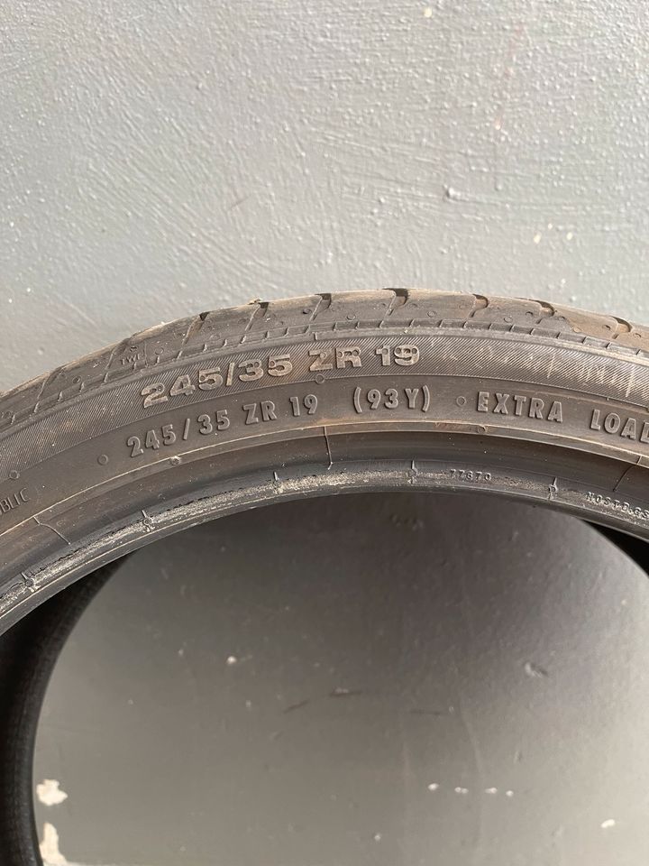 2x Sommerreifen Continental 245/35 R19 93Y DOT(4817) 5,0mm in Winnenden