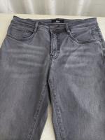 NEUWERTIG: Gr. 40 GRAU BRAX Jeans 5 Pocket Style MARY 93% BW Wandsbek - Hamburg Tonndorf Vorschau