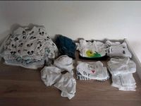 Kleiderpaket Babykleidung neutrale Farben Größe 56/62 - 22 Teile Hessen - Schöneck Vorschau