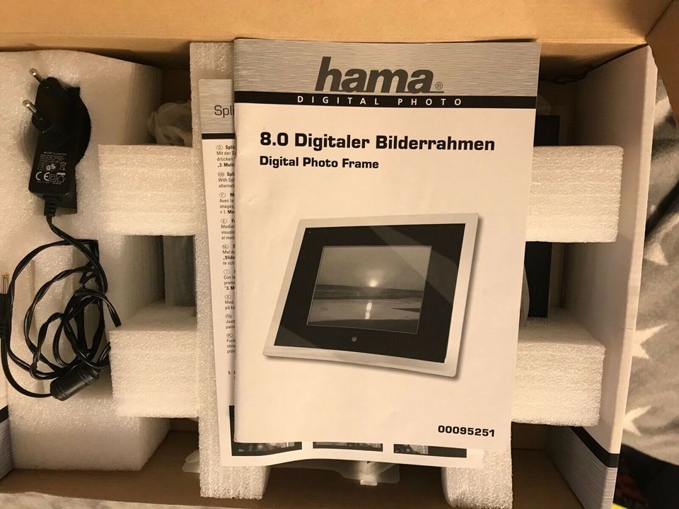 Hama Digitaler Bilderrahmen 8.0 in München