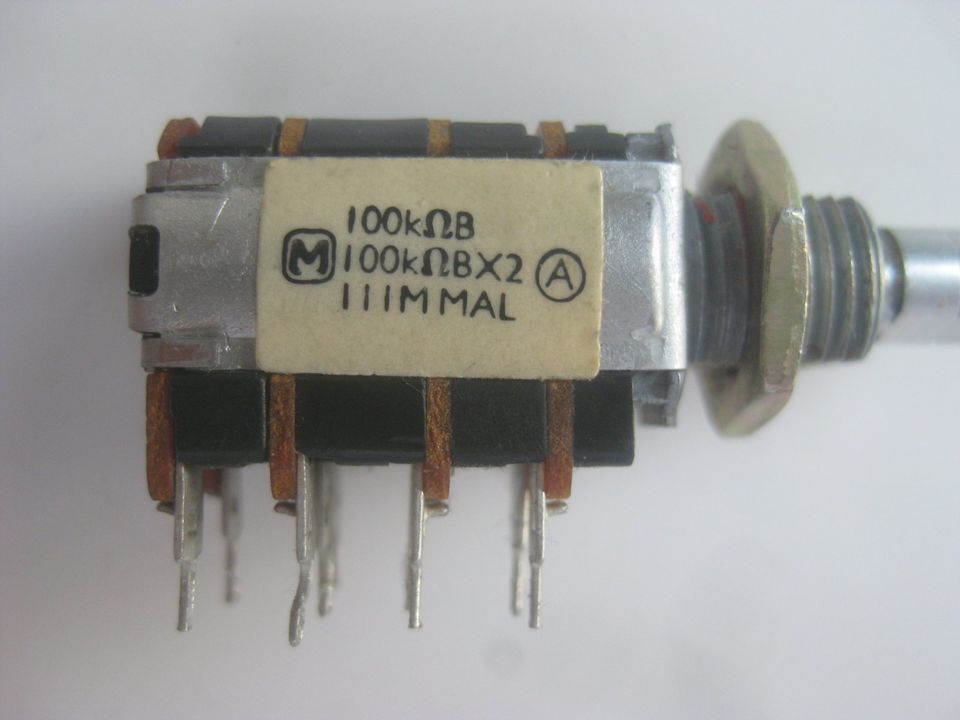 Blaupunkt Potentiometer Schalter Poti 100KΩ B Oldtimer Autoradio in Gerbrunn