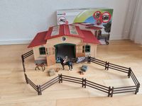 Schleich 42103 Pferdehof mit Zubehör Farm Life mit OVP Nordrhein-Westfalen - Recklinghausen Vorschau