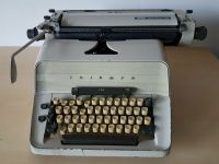 Schreibmaschine Triumph matura 30 – Nostalgieobjekt-- Bayern - Lichtenfels Vorschau