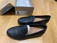 Clarks Loafers Leder Größe 38 neuwertig Friedrichshain-Kreuzberg - Friedrichshain Vorschau