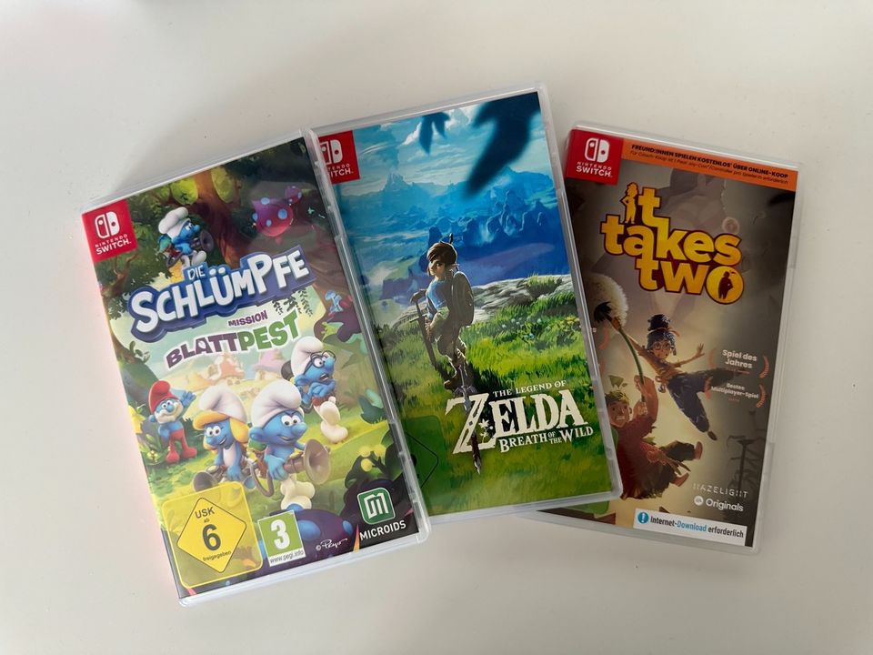 Nintendo Switch Lite Türkis + 3 Spiele in Pörnbach