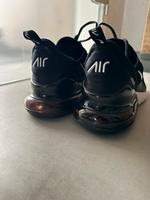 Nike Air Max 270 Gr. 43 schwarz / weiß NP 160€ Bayern - Cadolzburg Vorschau