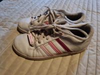 Adidas Hallenschuhe Gr. 35 Nordrhein-Westfalen - Mülheim (Ruhr) Vorschau