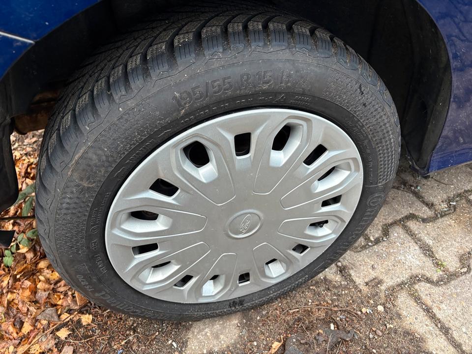 Schlachtfest Ford Ka+ III UK FK 1,2 Ti-VCT YSKD Indic Blau 2017 in Kerpen