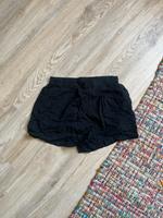 Schwarze kurze Sommerhose von h&m Köln - Bickendorf Vorschau