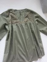 Bluse Tunika Damen Oberteil khaki mit Bommeln Gr. 42 Bluse Tunika Hessen - Mörfelden-Walldorf Vorschau