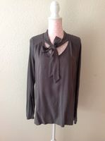 Cecil Damen Bluse Shirt klassisch Cut Out & Schluppe grau Gr.42 Nordrhein-Westfalen - Oberhausen Vorschau