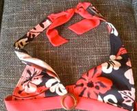 Etirel Bikini Oberteil rot mit Blumen Gr.36 Hessen - Fürth Vorschau