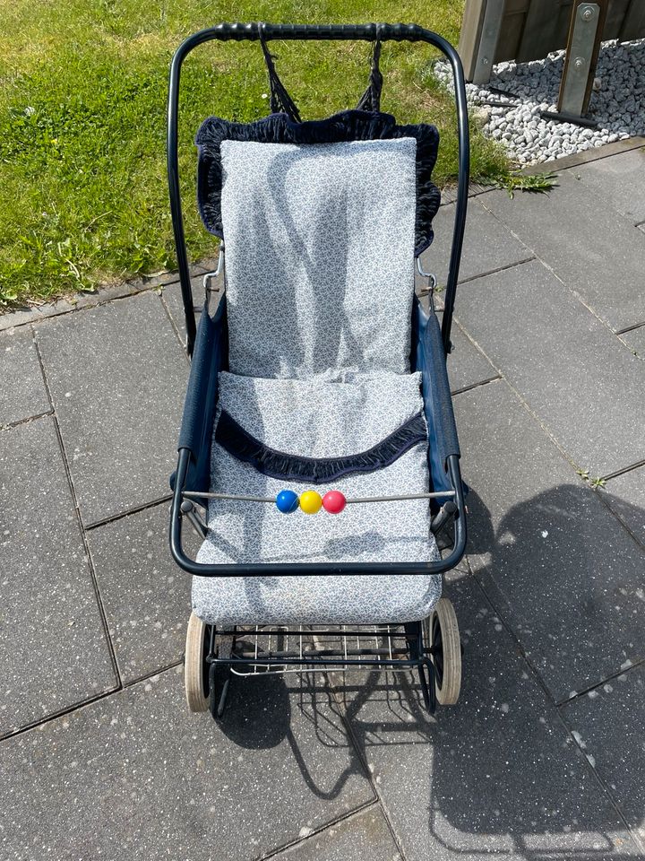 Puppenwagen aus den 80ern in Wolfenbüttel