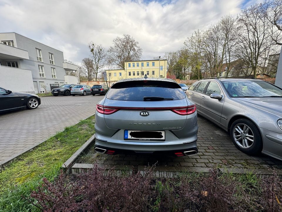 Kia Proceed Gt in Magdeburg