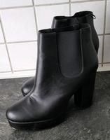 Divided chelsea boots Plateaustiefelette Stiefel Essen - Altenessen Vorschau