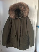 Woolrich Parka Jacke Damen Mantel Winterjacke XL oliv Hessen - Wiesbaden Vorschau