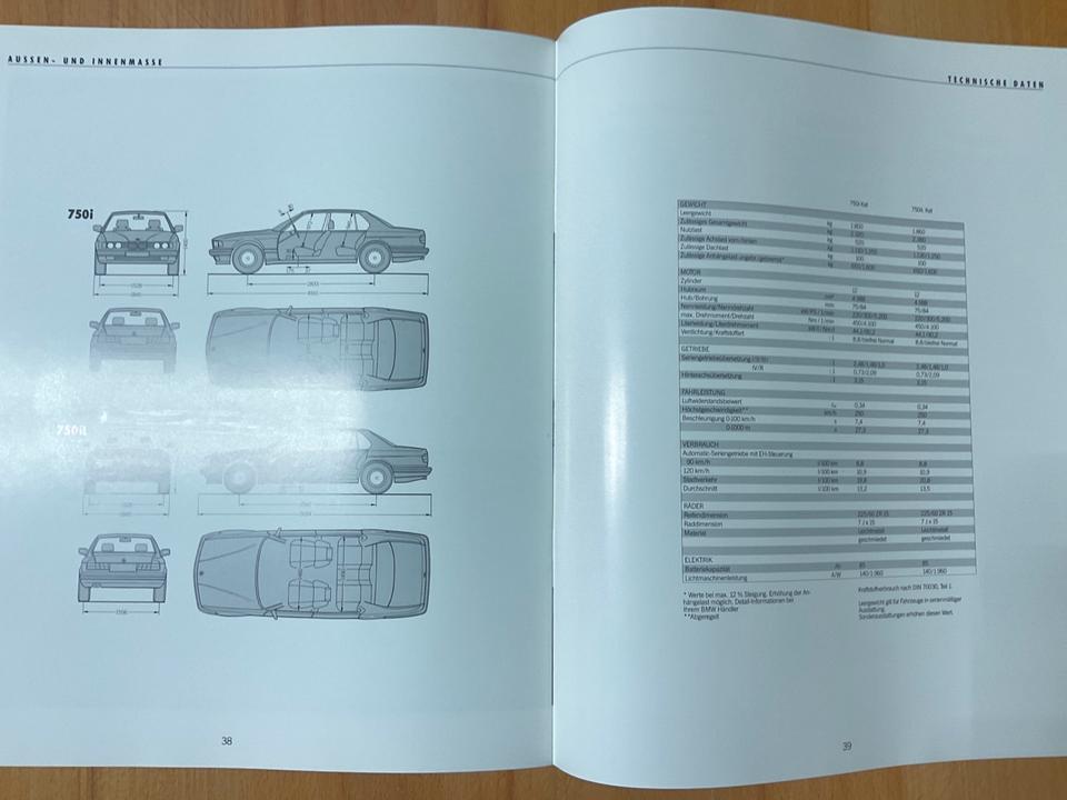 BMW Prospekt 750i / iL E23 von 1987 aus Sammlung Top Zustand in Nandlstadt