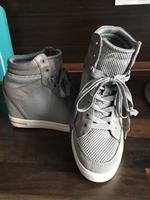 Guess Sneaker Gr.37 Nordrhein-Westfalen - Bocholt Vorschau