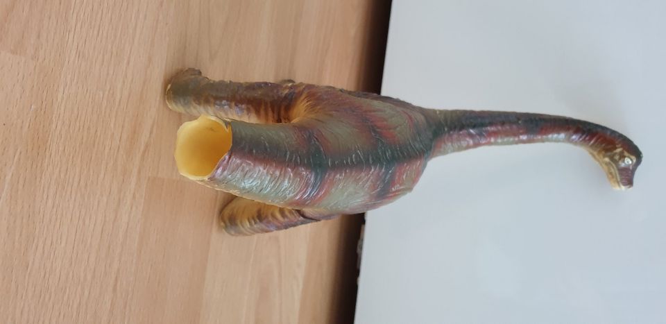 Dinosaurier Gummi Spielzeug Aparatosaurus  35cm in Berlin