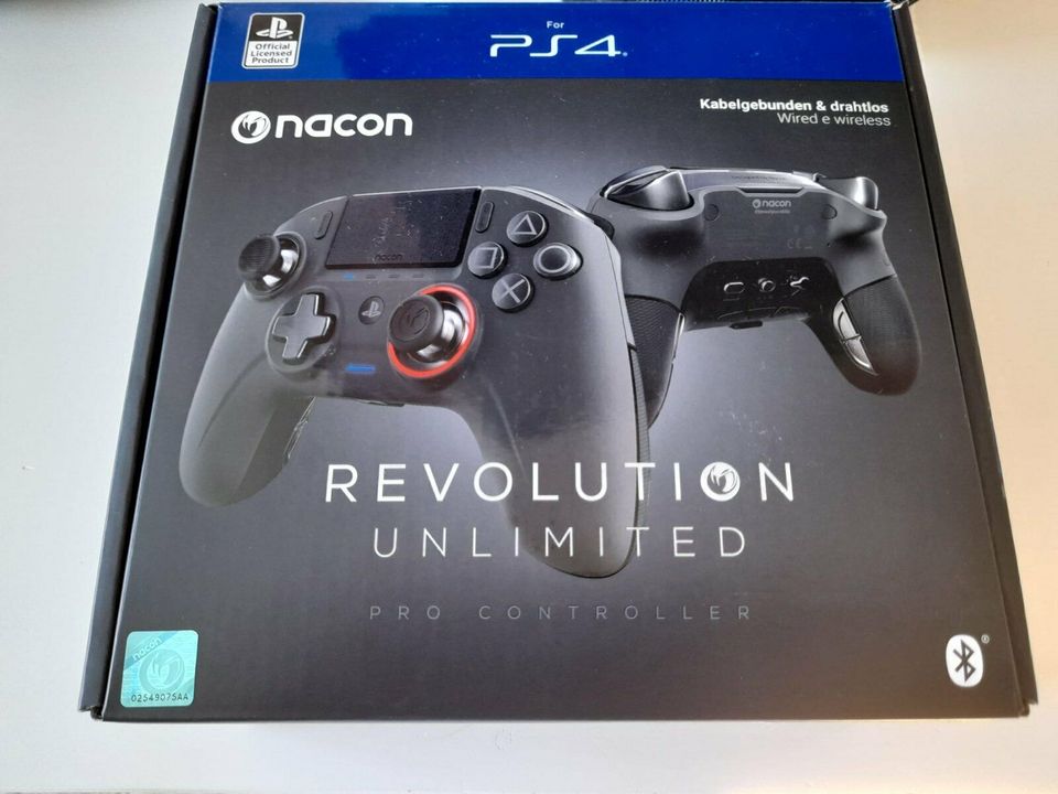 NACON Revolution Unlimited Pro Controller Controller Schwarz in Jüterbog