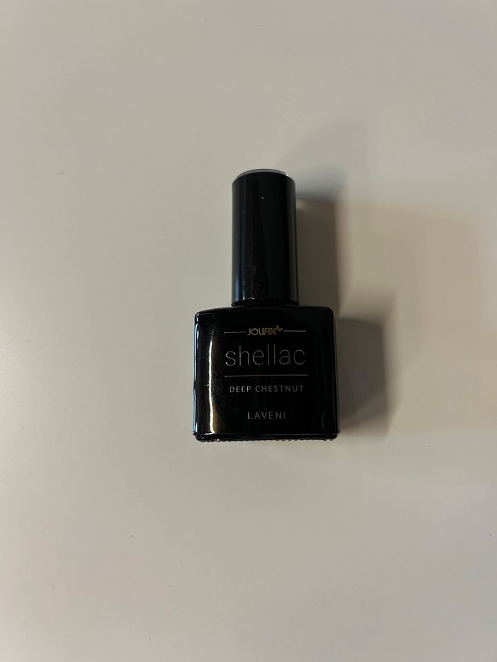 Jolifin Shellac deep chestnut NEU in Schönebeck (Elbe)