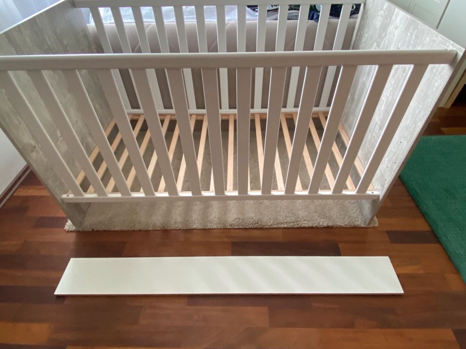 Kinderbett Babybett 70x140 in Rodgau