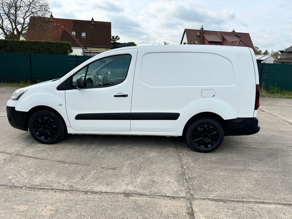 Citroën Berlingo 1.6 HDI Kasten Niveau B L2 Klima AHK in Rathenow