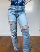 Zara Hose Damen S gr. 36 Jeans Mom fit blau Löcher Rheinland-Pfalz - Trier Vorschau