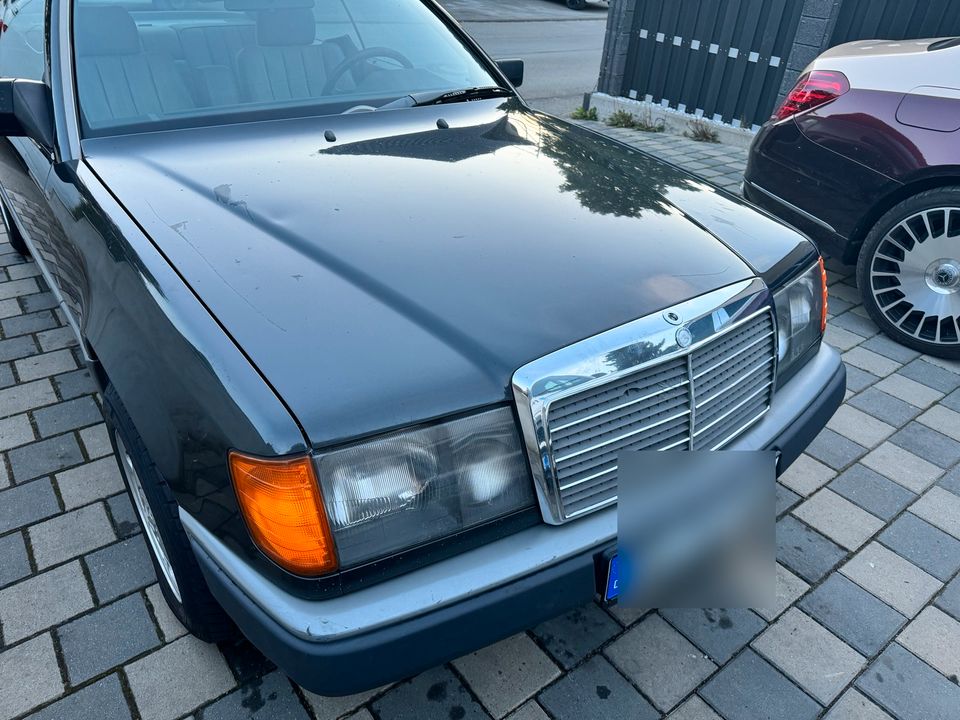 Mercedes- Benz E300 ce Coupe in Schemmerhofen