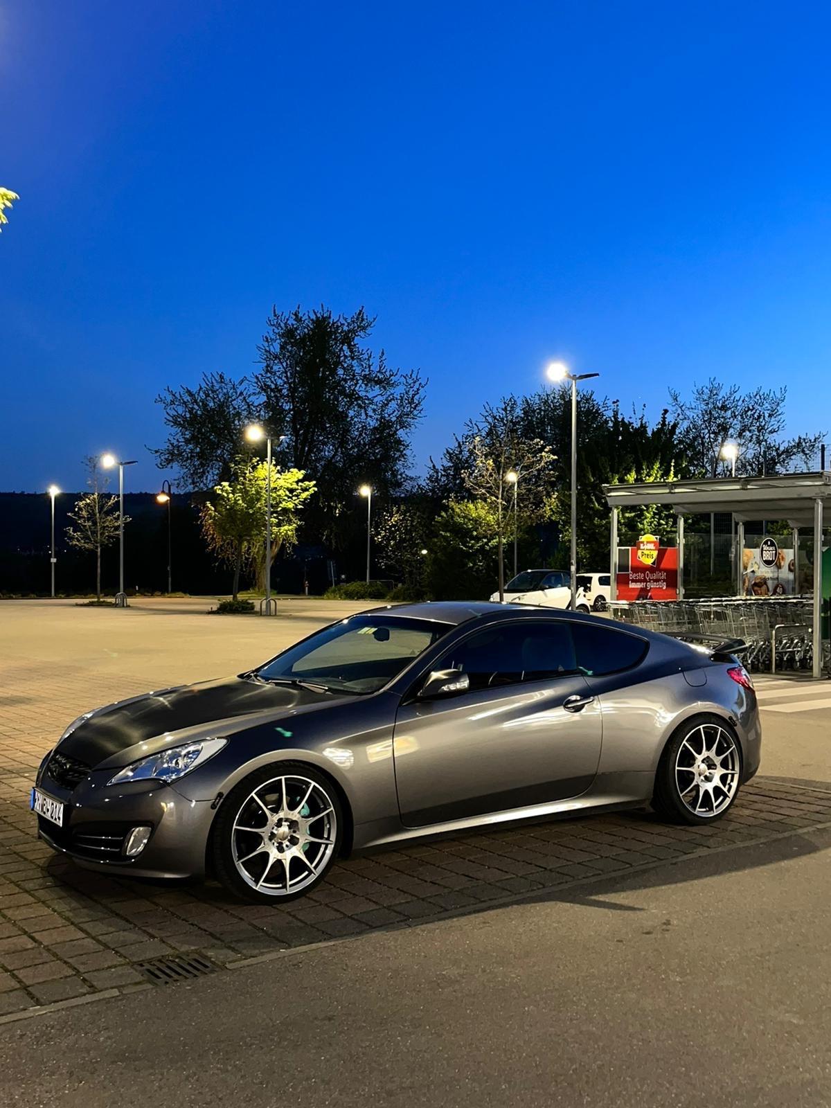 Abbildung des Autos Hyundai Genesis Coupé 2.…