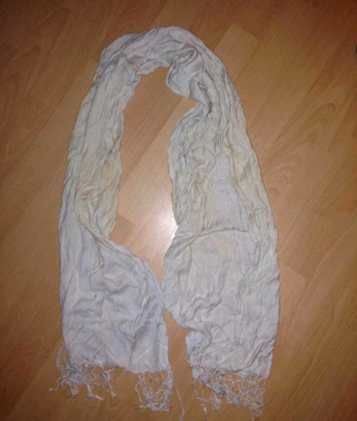 Accessoires Schal, Halstuch und Handschuhe in Pönitz