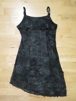 *TOP* Elegantes Träger-Kleid mit Glitzer (Größe 146, C&A) Leipzig - Gohlis-Nord Vorschau