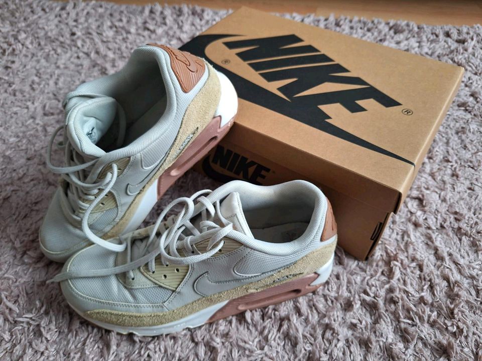 Nike Air Max 44,5 in Illingen