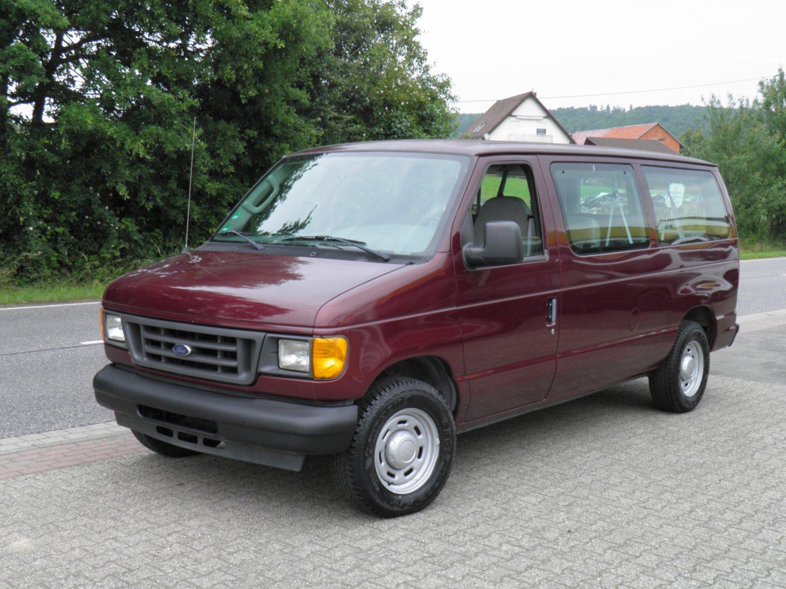 Abbildung des Autos FORD ECONOLINE E 150 8 S…