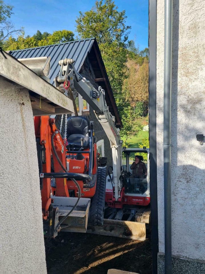 Minibagger Takeuchi TB 250-2 mieten 5,2t in Sonneberg