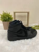 Sportschuhe Sneaker Nike Jordan 1 Mid schwarz Gr. 42,5 gebraucht Saarbrücken-Halberg - Schafbrücke Vorschau