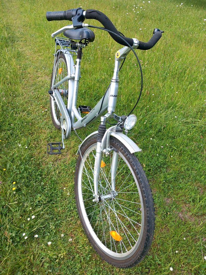 Touren Fahrrad Damen in Langenbernsdorf