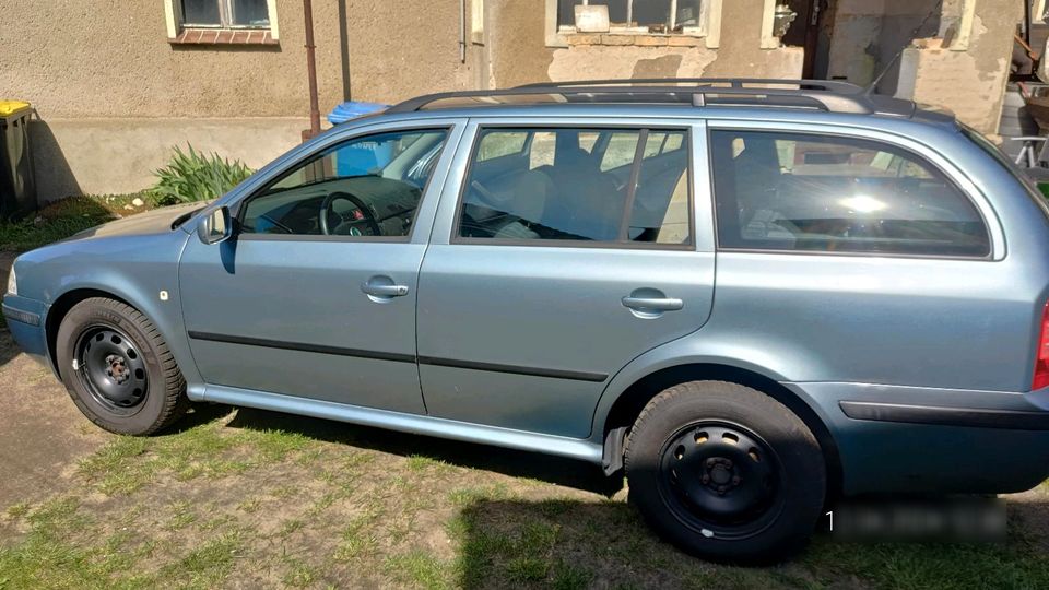 Skoda Octavia 1U5 Combi Tour in Dresden