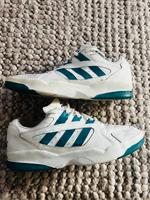 Tennisschuhe Herren Größe 44 Vintage Adidas Niedersachsen - Ankum Vorschau